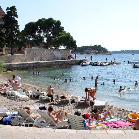 Double Hvar 15706e 3* Hvar Town